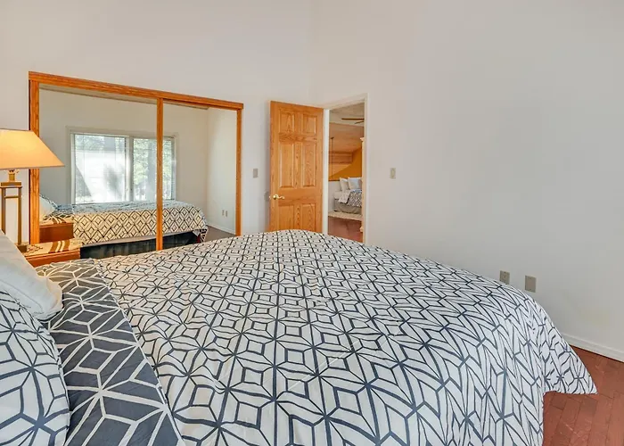 Forested In W/ Large Deck & Grill! Flagstaff