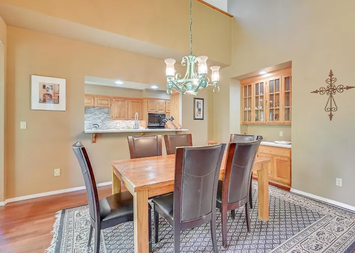 Forested In W/ Large Deck & Grill! * Flagstaff