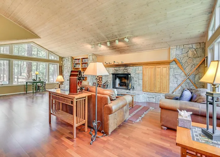 Forested In W/ Large Deck & Grill! Flagstaff