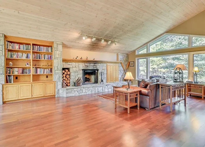 Forested In W/ Large Deck & Grill! * Flagstaff